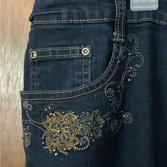 Westport Jeans - Picture 5 of 8